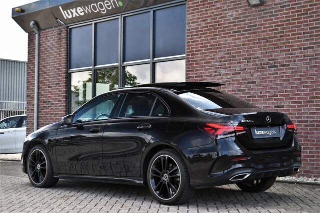 Mercedes-Benz A-KLASSE 250 e AMG Line Pano Night Carplay Camera