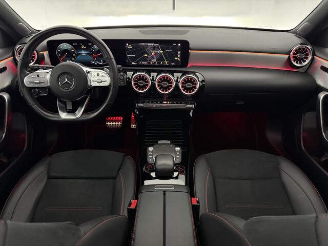 Mercedes-Benz A-KLASSE 200 AMG | Pano | Sfeer | Camera | Virtual | Cruise | LED | Trekhaak | NAP