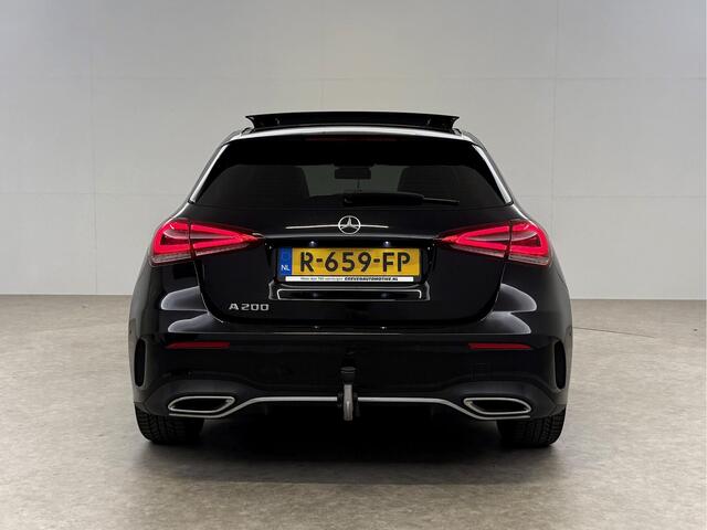 Mercedes-Benz A-KLASSE 200 AMG | Pano | Sfeer | Camera | Virtual | Cruise | LED | Trekhaak | NAP
