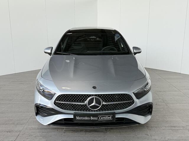 Mercedes-Benz A-KLASSE 180 Business Solution AMG | Panoramadak | Sfeerverlichting | Stoelverwarming | Parkeercamera |