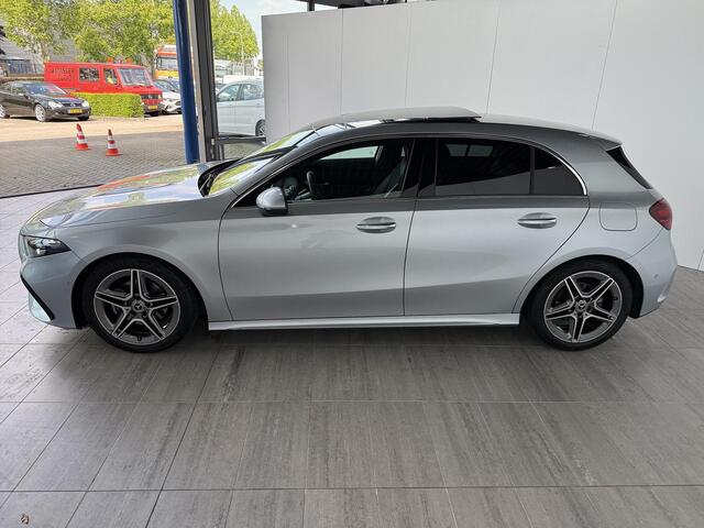 Mercedes-Benz A-KLASSE 180 Business Solution AMG | Panoramadak | Sfeerverlichting | Stoelverwarming | Parkeercamera |