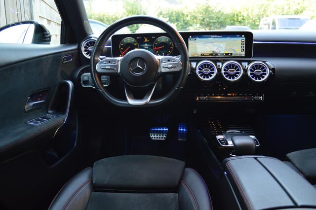 Mercedes-Benz A-KLASSE 200 AMG Led Widescreen Sfeer Camera Pdc