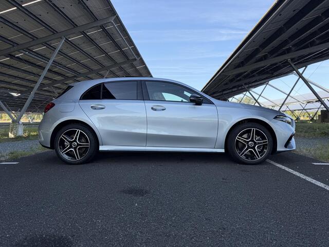 Mercedes-Benz A-KLASSE 250e Business Solution AMG | Night | Panoramadak | Memory | Head-up display | 360 camera | Sfeerverlichting |