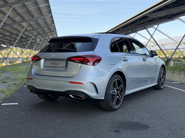 Mercedes-Benz A-KLASSE 250e Business Solution AMG | Night | Panoramadak | Memory | Head-up display | 360 camera | Sfeerverlichting |