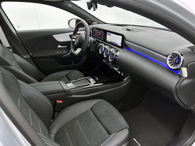 Mercedes-Benz A-KLASSE 250 e 140 Year Edition | Premium Plus | Parkeerpakket | Panoramaschuifdak | 360° camera | Burmester surround sound system | 19 inch multispaaks lichtmetalen AMG-velgen |