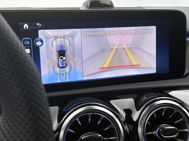 Mercedes-Benz A-KLASSE 250 e 140 Year Edition | Premium Plus | Parkeerpakket | Panoramaschuifdak | 360° camera | Burmester surround sound system | 19 inch multispaaks lichtmetalen AMG-velgen |
