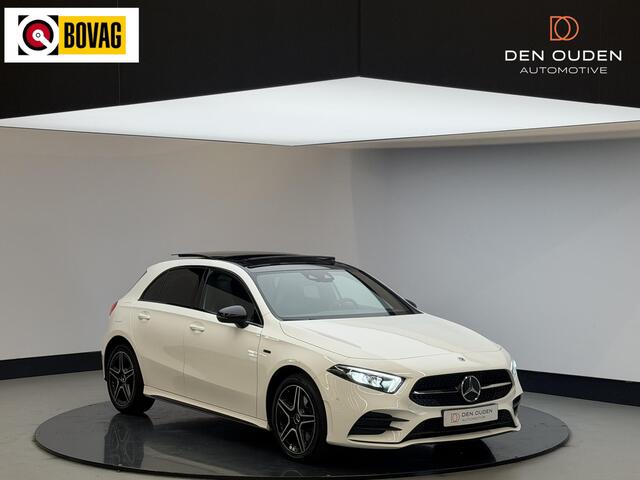 Mercedes-Benz A-KLASSE 250 e Premium | AMG | Panodak | Sfeerverlichting | Carplay | Sportstoelen | December-2020