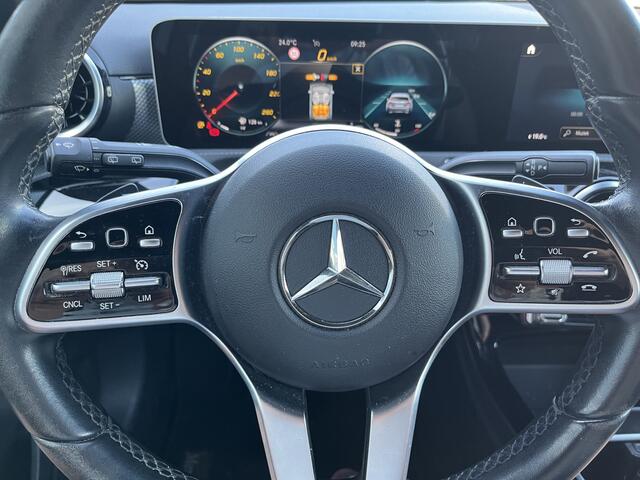 Mercedes-Benz A-KLASSE 200 Premium Carplay / Led / Cruise / Stoelverwarming