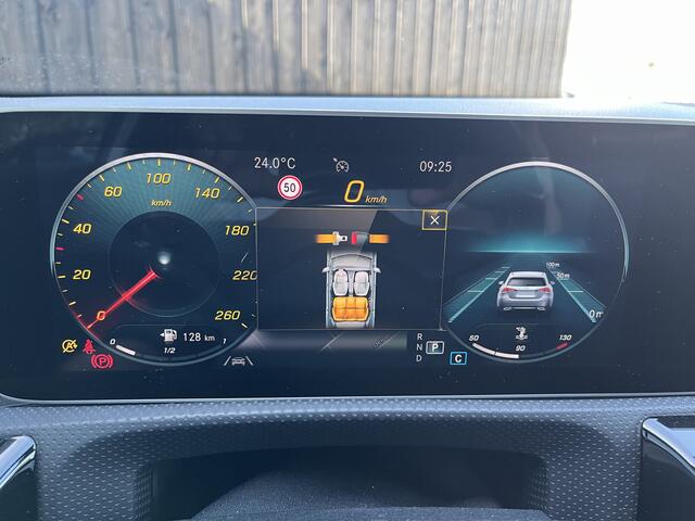 Mercedes-Benz A-KLASSE 200 Premium Carplay / Led / Cruise / Stoelverwarming