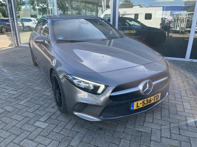 Mercedes-Benz A-KLASSE 200 Premium Carplay / Led / Cruise / Stoelverwarming