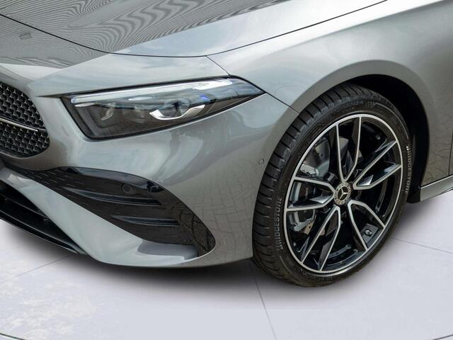 Mercedes-Benz A-KLASSE Hatchback 250 e 140 Year Edition Premium PLUS | Panorama dak