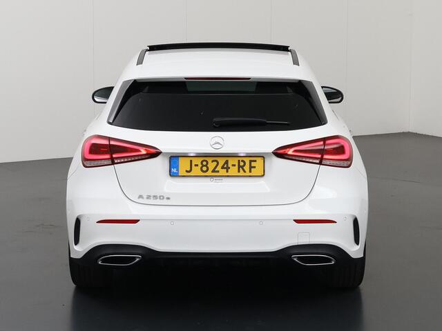 Mercedes-Benz A-KLASSE 250 e Business Solution AMG Limited | Night | Panoramadak | Memory | Multibeam | Widescreen |