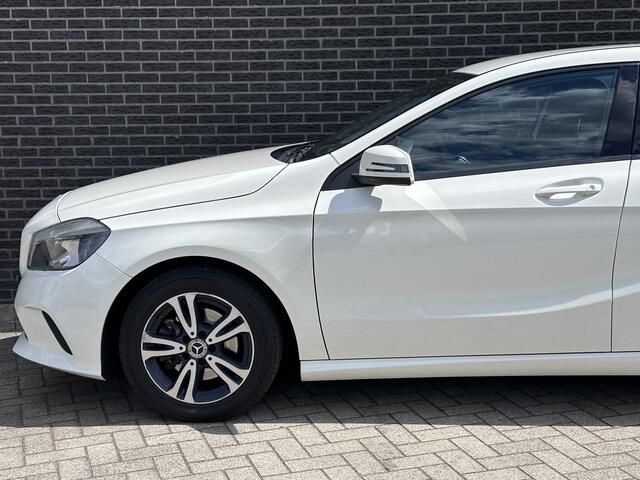 Mercedes-Benz A-KLASSE 160 My First Star | NAVI | BLUETOOTH | TREKHAAK |