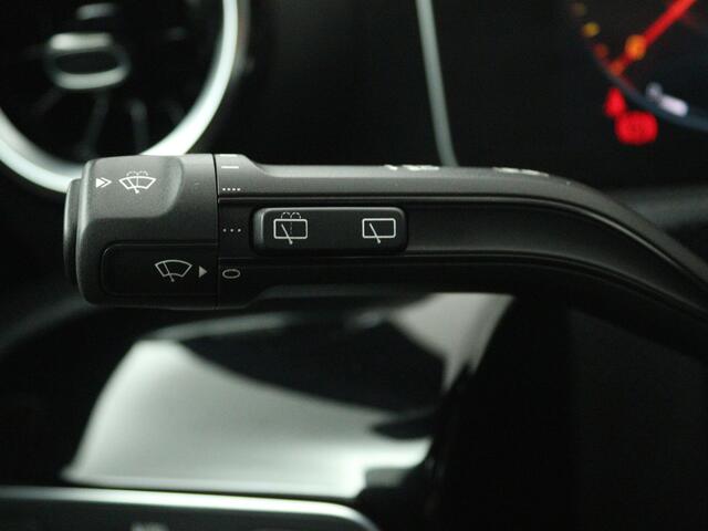 Mercedes-Benz A-KLASSE 180 Business Solution AMG