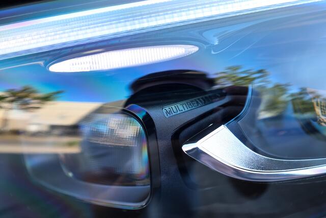 Mercedes-Benz A-KLASSE 180 AMG Line | FACELIFT | DEALER.OND | PANO | CARPLAY | CAMERA | KEYLESS |