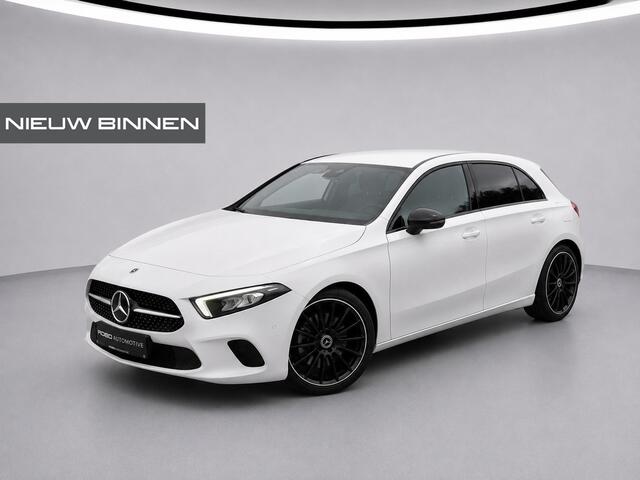 Mercedes-Benz A-KLASSE 180 Premium Plus | Stoelverwarming | Ambiance Verlichting | Apple Carplay | Parkeersensoren | Navigatie | Keyless | High Performance LED | Grootlichtassistent | Cruise Control | Bluetooth | Airco