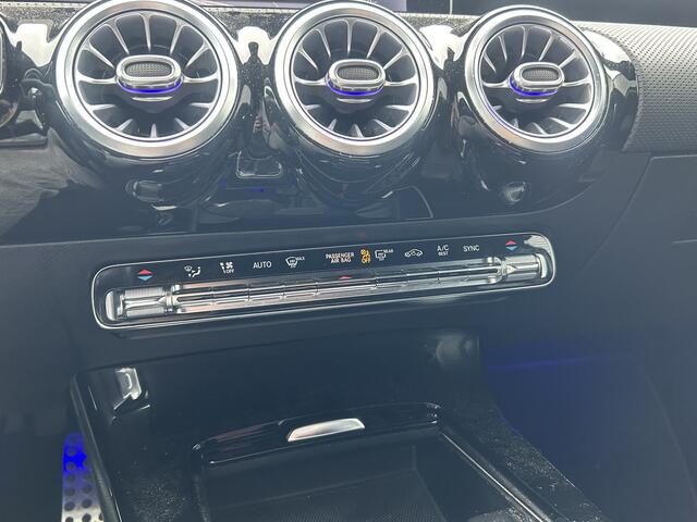 Mercedes-Benz A-KLASSE 200 | BTW Auto | Fender Audio | Widescreen | Sfeerverlichting |