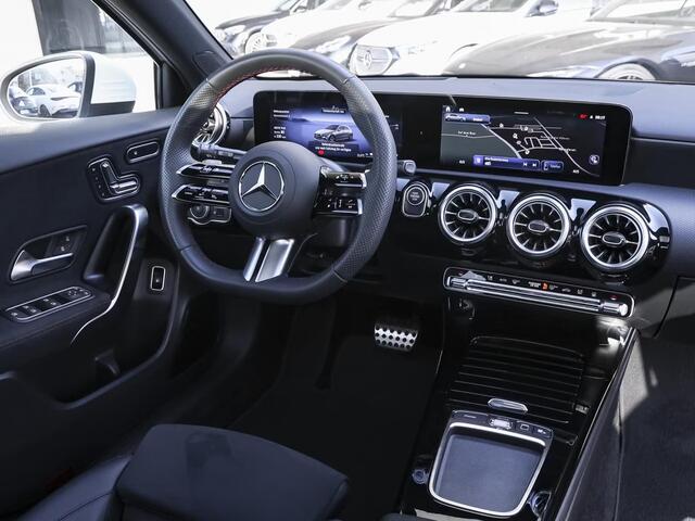 Mercedes-Benz A-KLASSE 250e AMG ** NIGHT, MBUX+, PANO, MEMO, DISTR, 2-Zone CLIMA, 19-inch LMV, ** 1e EIG - UNFALLFREI ** ** INFORMEER OOK NAAR ONZE AANTREKKELIJKE FINANCIAL-LEASE TARIEVEN **