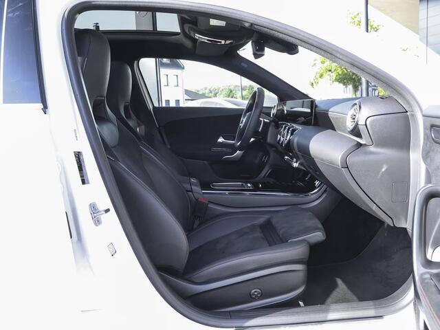 Mercedes-Benz A-KLASSE 250e AMG ** NIGHT, MBUX+, PANO, MEMO, DISTR, 2-Zone CLIMA, 19-inch LMV, ** 1e EIG - UNFALLFREI ** ** INFORMEER OOK NAAR ONZE AANTREKKELIJKE FINANCIAL-LEASE TARIEVEN **
