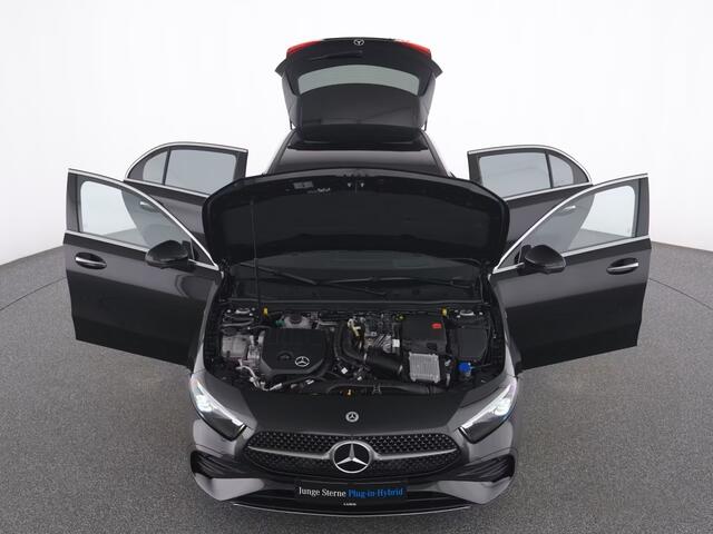 Mercedes-Benz A-KLASSE 250e AMG ** NIGHT, LEDER, TREKH, PANO, MEMO, 2-Zone CLIMA, 19-inch LMV, ** 1e EIG - UNFALLFREI ** ** INFORMEER OOK NAAR ONZE AANTREKKELIJKE FINANCIAL-LEASE TARIEVEN **