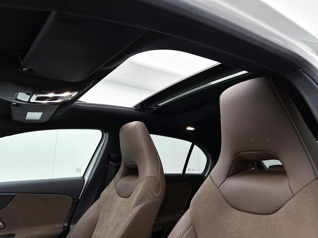 Mercedes-Benz A-KLASSE 180 Star Edition AMG Line Plus | Night pakket | Panorama Schuifdak | Cognac AMG interieur | Memory Seats | Parkeerpakket met 360°-camera | Head-Up display | Sfeerverlichting | Keyless Go pakket Inclusief 24 maanden MB Certified garantie voor Europa.