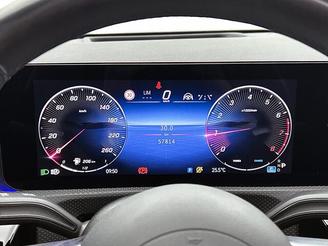 Mercedes-Benz A-KLASSE 180 Star Edition AMG Line Plus | Night pakket | Panorama Schuifdak | Cognac AMG interieur | Memory Seats | Parkeerpakket met 360°-camera | Head-Up display | Sfeerverlichting | Keyless Go pakket Inclusief 24 maanden MB Certified garantie voor Europa.