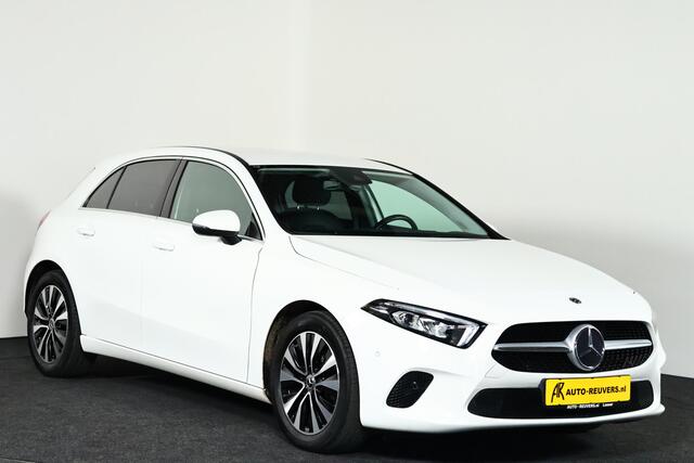 Mercedes-Benz A-KLASSE 220 4MATIC Premium / LED / Navi / Camera / LMV