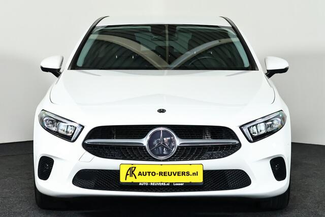 Mercedes-Benz A-KLASSE 220 4MATIC Premium / LED / Navi / Camera / LMV