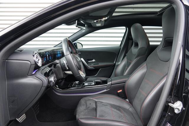 Mercedes-Benz A-KLASSE 250 Premium Plus AMG Line | Nightpakket | Pano | Camera | Sfeer | Burmester | Carplay |