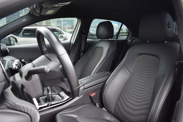 Mercedes-Benz A-KLASSE 180 Business Solution | Navigatie | Camera | Cruise Control | Climate Control |