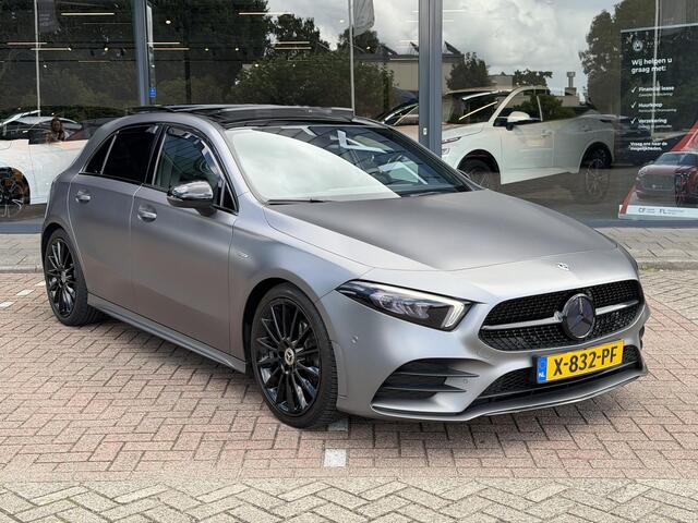 Mercedes-Benz A-KLASSE 200 Launch Edition Premium Plus AMG | PANORAMADAK | SFEER VERLICHTING | CAMERA | MAT GRIJS | STOELVERWARMING | NAVIGATIE | MATRIX LED | APPLE CARPLAY / ANDROID AUTO | CRUISECONTROL |