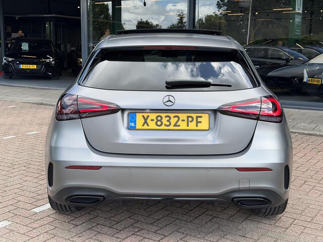 Mercedes-Benz A-KLASSE 200 Launch Edition Premium Plus AMG | PANORAMADAK | SFEER VERLICHTING | CAMERA | MAT GRIJS | STOELVERWARMING | NAVIGATIE | MATRIX LED | APPLE CARPLAY / ANDROID AUTO | CRUISECONTROL |