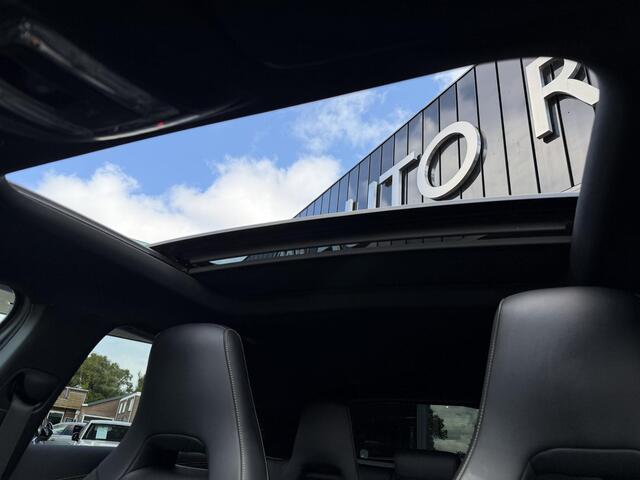 Mercedes-Benz A-KLASSE 200 Launch Edition Premium Plus AMG | PANORAMADAK | SFEER VERLICHTING | CAMERA | MAT GRIJS | STOELVERWARMING | NAVIGATIE | MATRIX LED | APPLE CARPLAY / ANDROID AUTO | CRUISECONTROL |