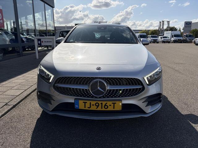 Mercedes-Benz A-KLASSE 200 Business Solution AMG bomvol|Panoramadak|Afneembare trekhaak| Automaat|priegel Nederlandse auto