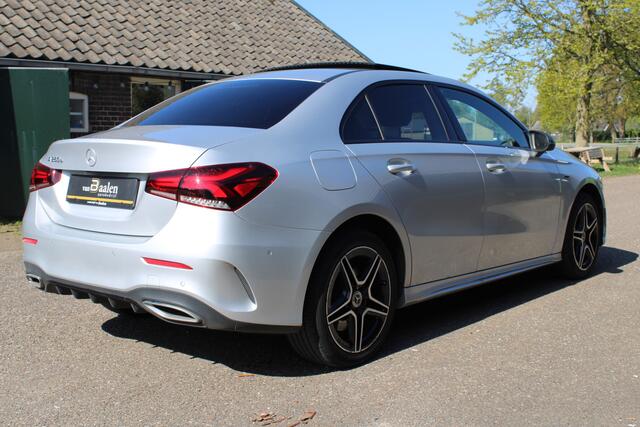Mercedes-Benz A-KLASSE 250 e PHEV AMG SOh 97,1% PANO SFEER LED ORG NL 110000KM!!!