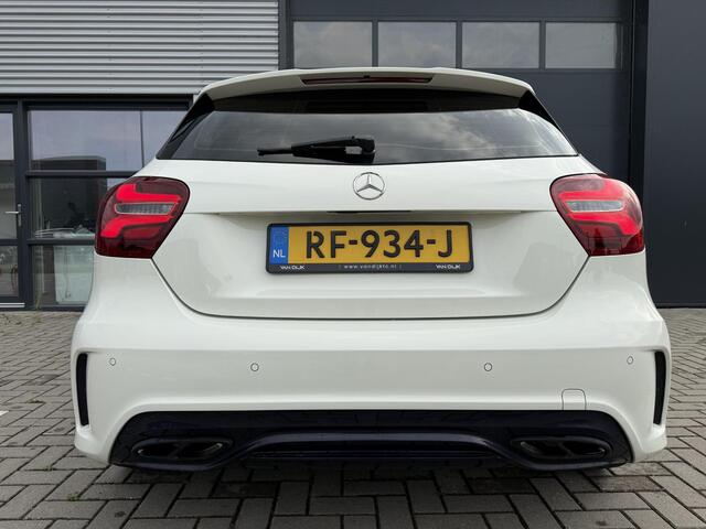 Mercedes-Benz A-KLASSE 160 AMG White Art Pakket ?Automaat ?Full LED ?Navigatie ?Camera ?Apple Carplay & Android Auto ?Half Leder Alcantara ?Sfeerverlichting ?Lichtmetaal