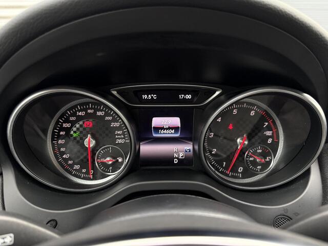 Mercedes-Benz A-KLASSE 160 AMG White Art Pakket ?Automaat ?Full LED ?Navigatie ?Camera ?Apple Carplay & Android Auto ?Half Leder Alcantara ?Sfeerverlichting ?Lichtmetaal