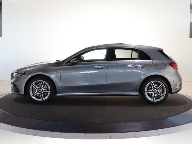 Mercedes-Benz A-KLASSE 250e Business Solution AMG | Panoramaschuifdak | Premium Plus | Head-up display | Dodehoekassistent |