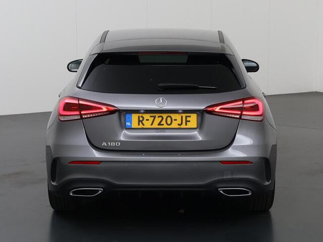 Mercedes-Benz A-KLASSE 180 Business Solution AMG | Night | Getint glas | Stoelverwarming | Widescreen | Sfeerverlichting |