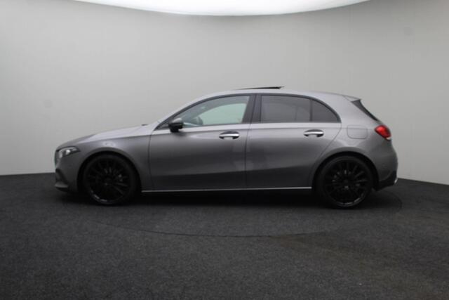 Mercedes-Benz A-KLASSE 200 Launch Edition Premium 2018 | Schuif Kantel Dak | Goed Onderhouden | Burmester Audio | Nationale Autopas | Boekjes | Onderhoudshistorie | Keyless | DAB Radio | 2 Sleutels