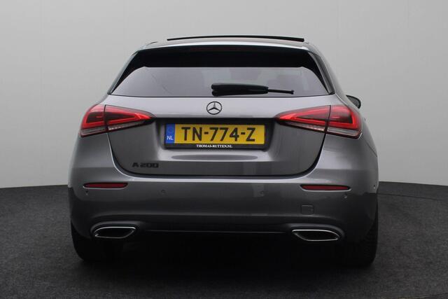 Mercedes-Benz A-KLASSE 200 Launch Edition Premium 2018 | Schuif Kantel Dak | Goed Onderhouden | Burmester Audio | Nationale Autopas | Boekjes | Onderhoudshistorie | Keyless | DAB Radio | 2 Sleutels