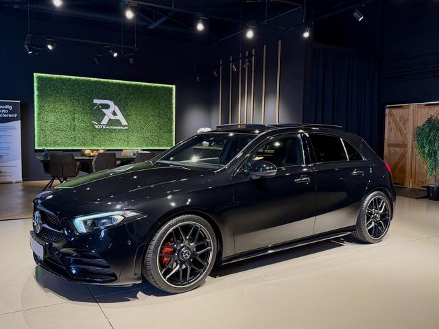 Mercedes-Benz A-KLASSE A200 AMG Pano|Camera|Memory|Sfeer|Night Zwart