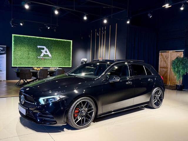 Mercedes-Benz A-KLASSE A200 AMG Pano|Camera|Memory|Sfeer|Night Zwart