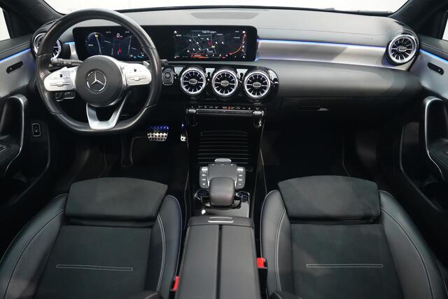 Mercedes-Benz A-KLASSE 250 e AMG ? PANO ? MULTIBEAM ? NIGHT ? CAMERA ? SFEERVERLICHTING ? CRUISE ? BTW ? 1.EIG