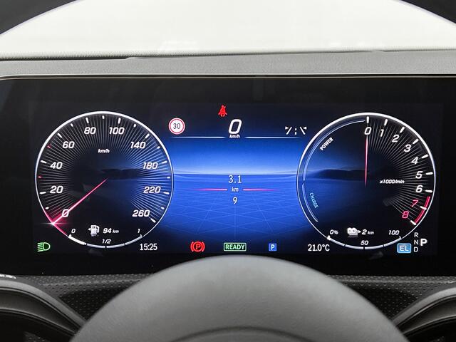 Mercedes-Benz A-KLASSE 250 e 140 Year Edition | Premium Plus | Parkeerpakket | Panoramaschuifdak | 360° camera | Burmester surround sound system | 19 inch multispaaks lichtmetalen AMG-velgen |