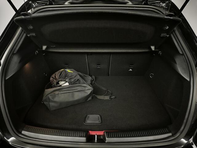 Mercedes-Benz A-KLASSE 250 e Business Line | SOH 96,4% Automaat 218PK | Navigatie | Achteruitrijcamera | Cruise Control | Sfeerverlichting | Incl. Winterset