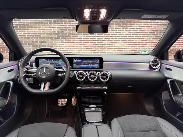 Mercedes-Benz A-KLASSE 200 AMG Line