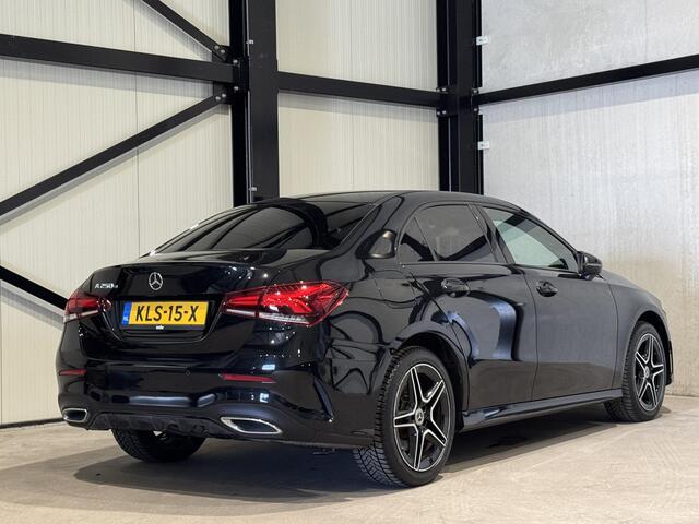 Mercedes-Benz A-KLASSE 250 e AMG | navi | sfeer verlichting | led | trekhaak |