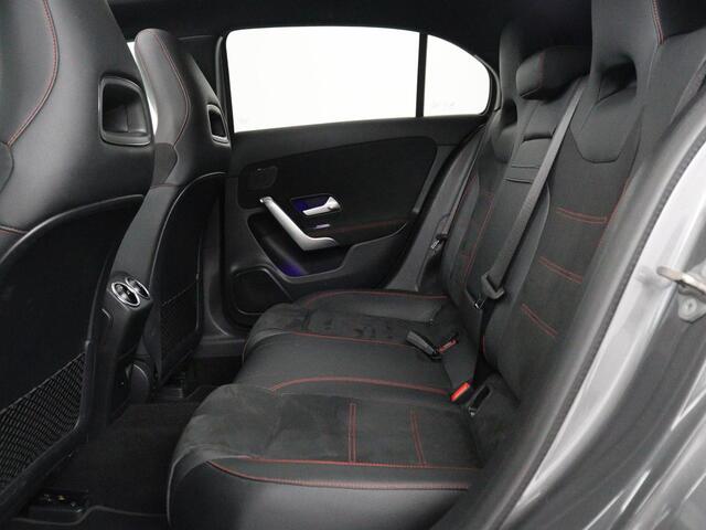 Mercedes-Benz A-KLASSE 200 AMG Business Solution Aut. | Pano | LED | Half Leder | Sfeerverlichting | Elec. Stoelen | Stoelverwarming | Virtual Display | Navi | Camera | Trekaak | Carplay
