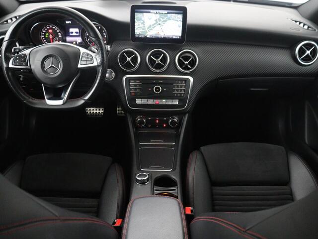 Mercedes-Benz A-KLASSE 180 Business Solution AMG | Leder/alcantara | Stoelverwarming | Cruise control | Navigatie | Bluetooth | Camera | Park assist | Trekhaak